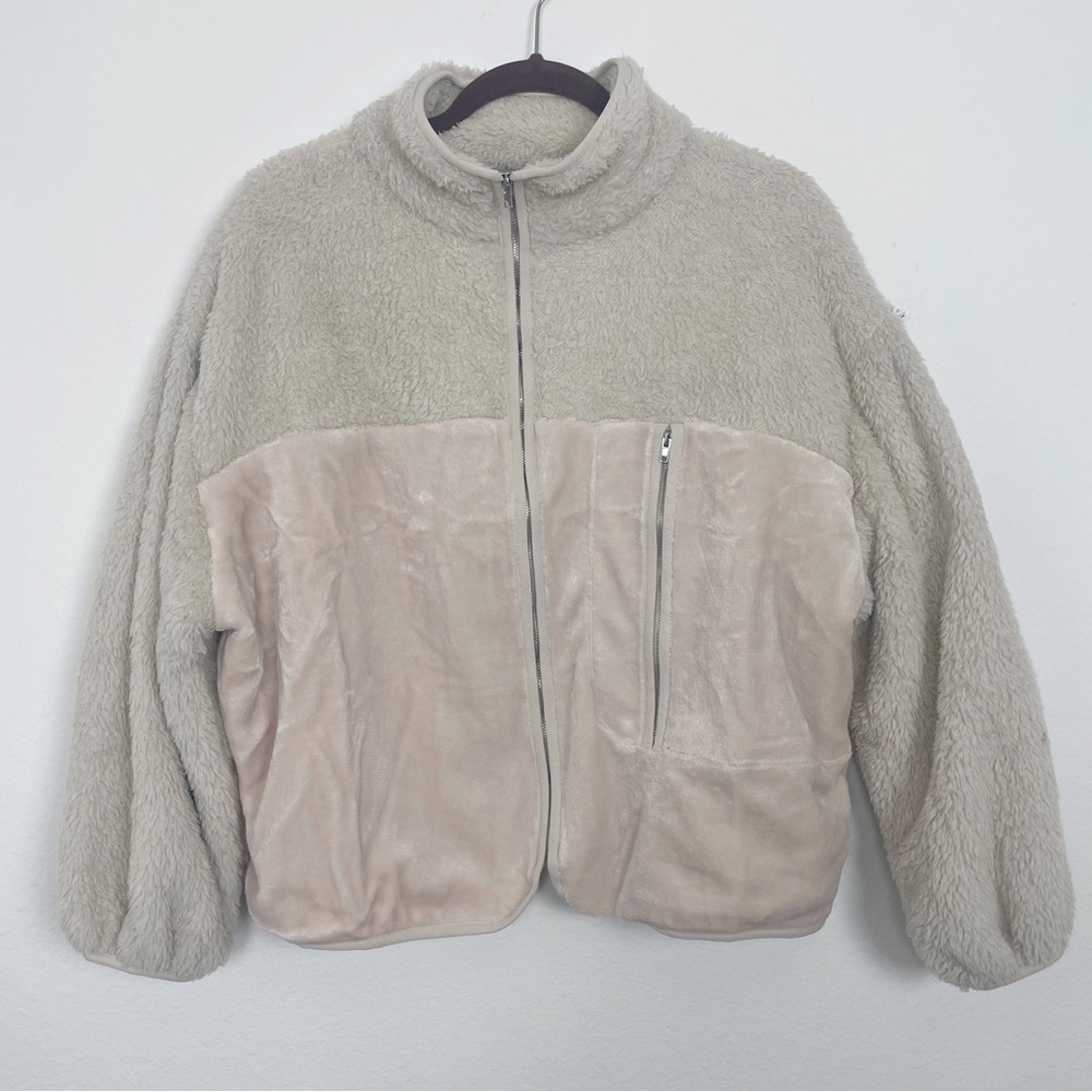 NWT LUSH SHERPA JACKET M